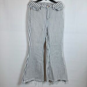 Judy Blue white and blue striped super flare jeans, raw hem, Size 9/29
